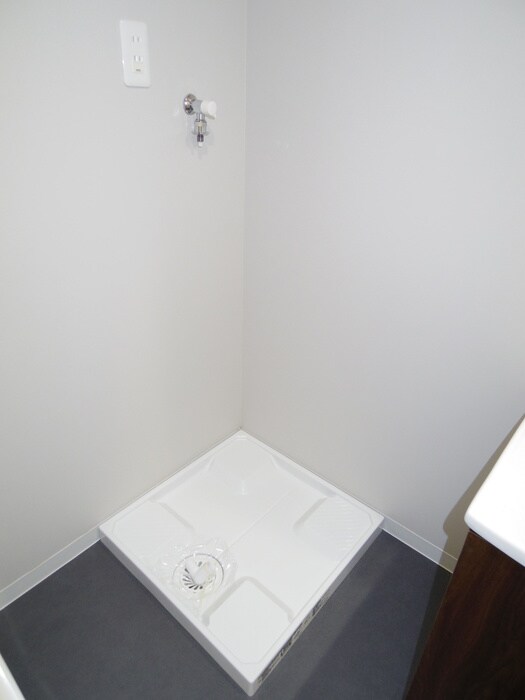 洗濯機置場 Conne