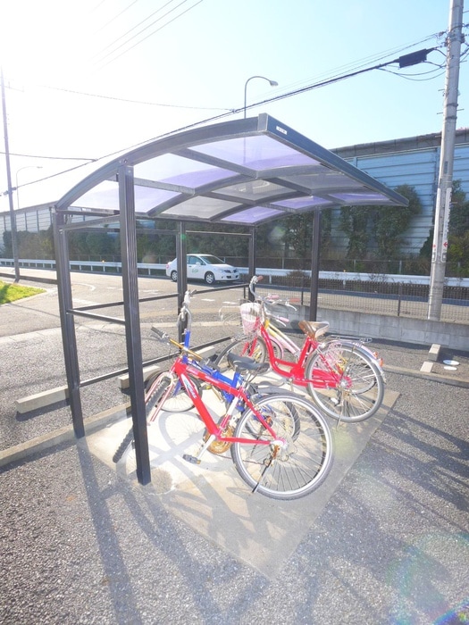 駐輪場 サンピュアーＢ棟