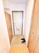 玄関 Mn ヴィラージュⅣ