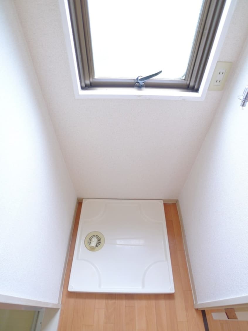 洗濯機置場 ハピネスＭ