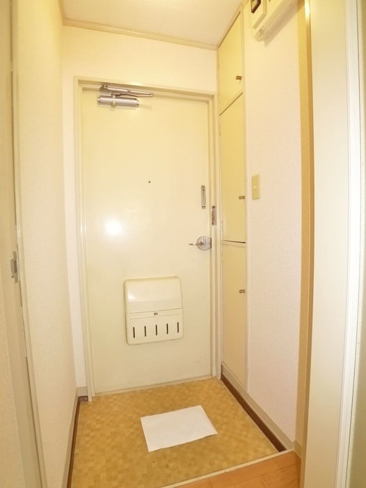 玄関 ハピネスＭ