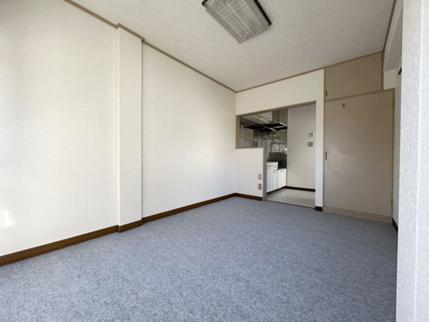 居室 宮崎ハイツ