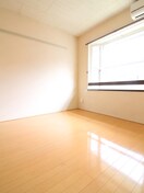 居室 ドミ－ルＦ