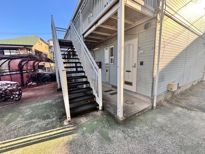 エントランス部分 ドミ－ルＦ