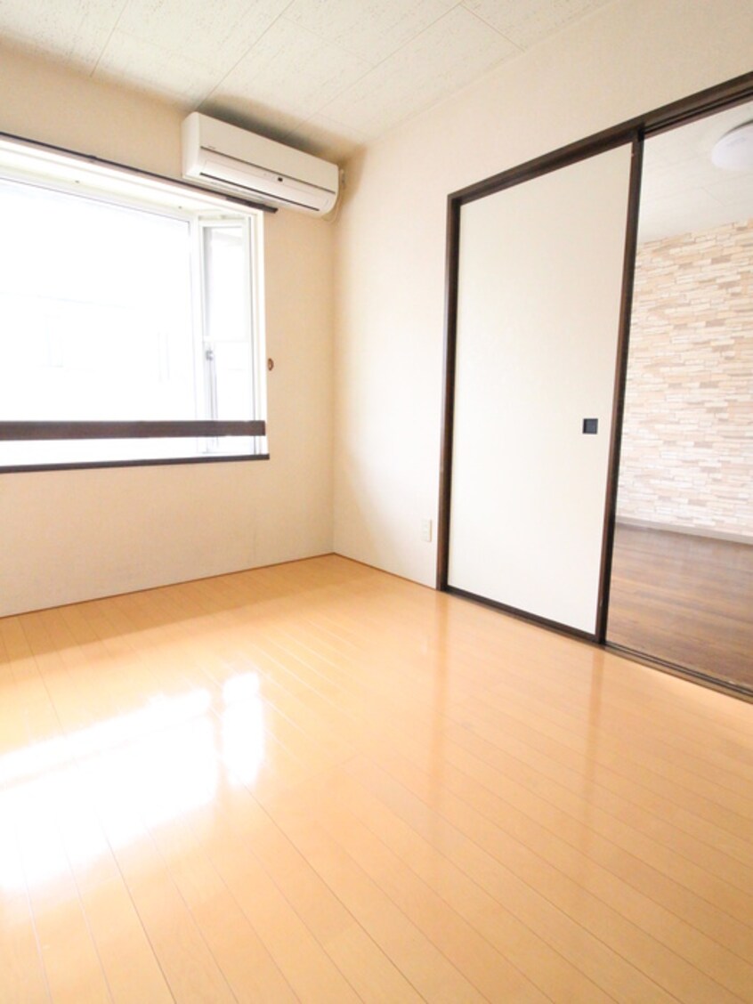 居室 ドミ－ルＦ