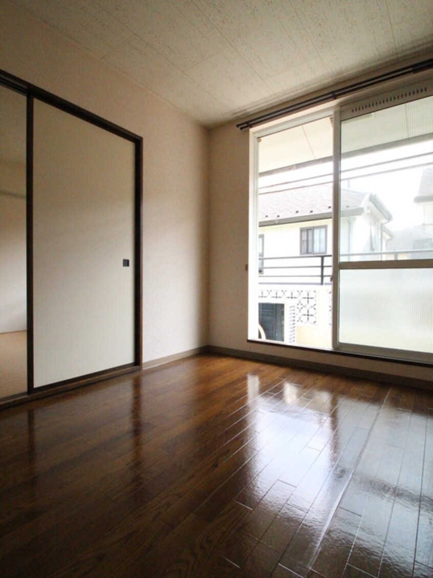 居室 ドミ－ルＦ