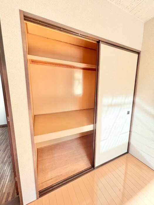 収納 ドミ－ルＦ