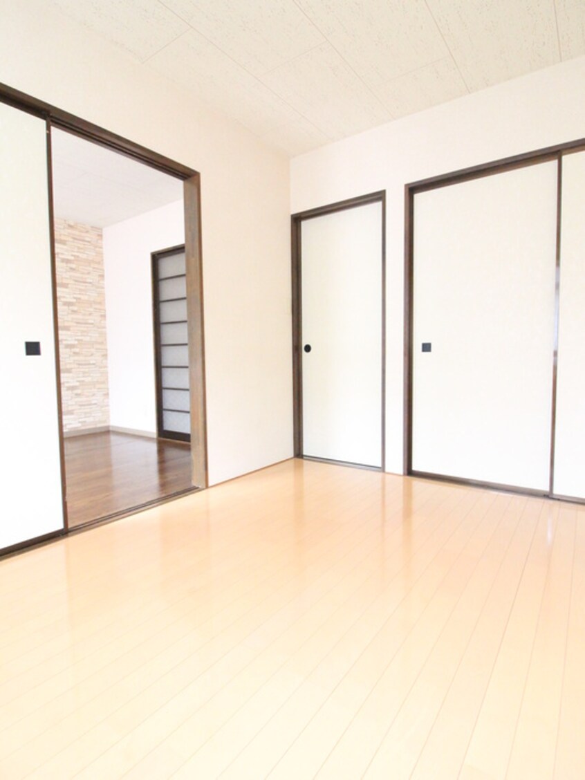 居室 ドミ－ルＦ