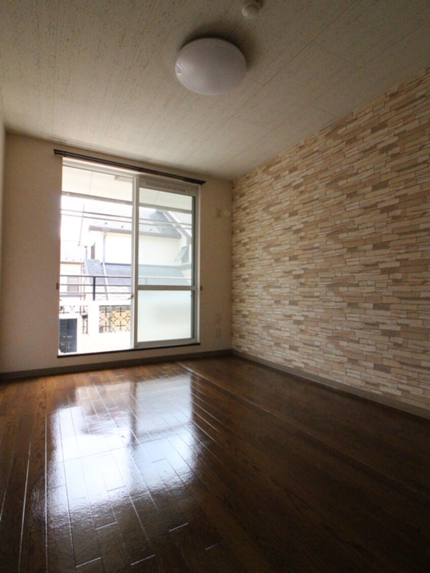 居室 ドミ－ルＦ