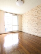 居室 ドミ－ルＦ