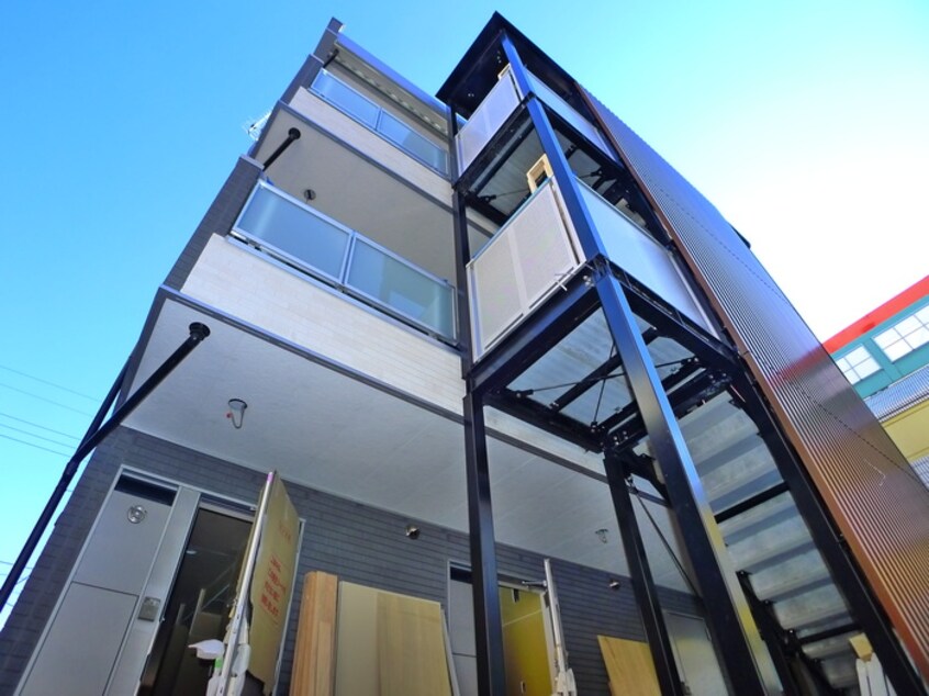 エントランス部分 リブリ・Ｃｒｏｓｓ－Ｔ．Ｋ．