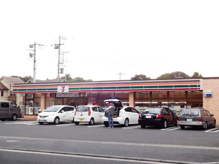 セブンイレブン(コンビニ)まで486m ジュネス荒井