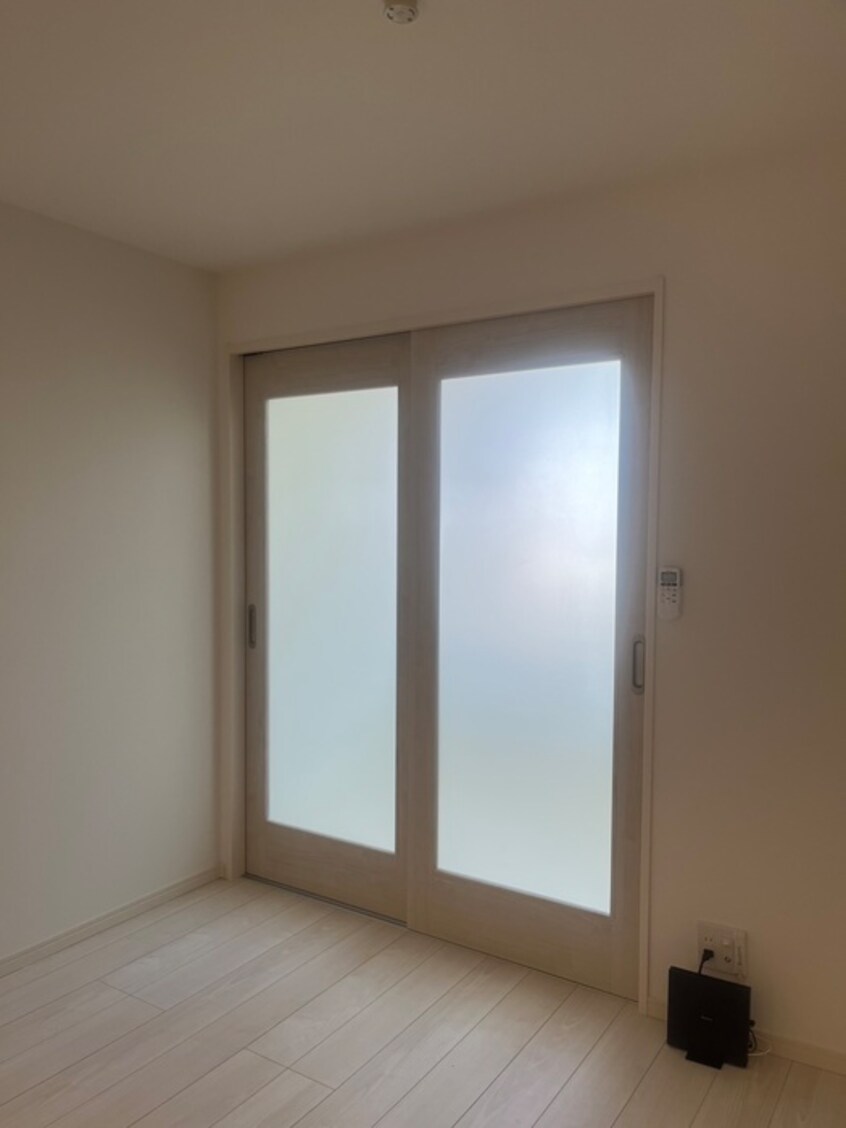 居室 メゾンココン久地