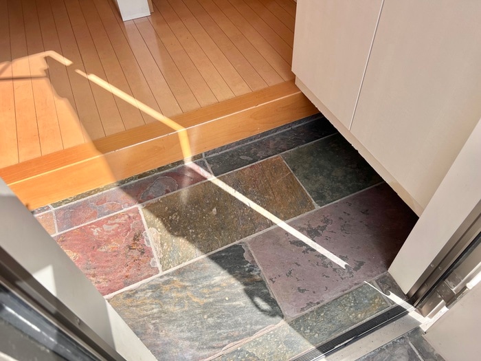 玄関 新・葉山庭園住宅