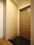 玄関 エバー綾瀬Ⅱ