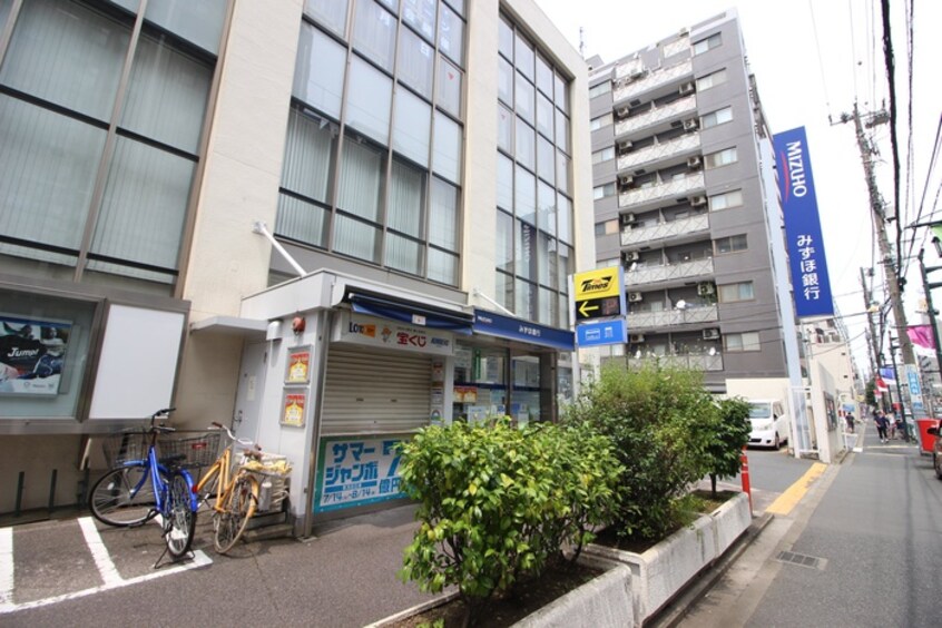 みずほ銀行　根津支店(銀行)まで144m LEXE文京白山(402)