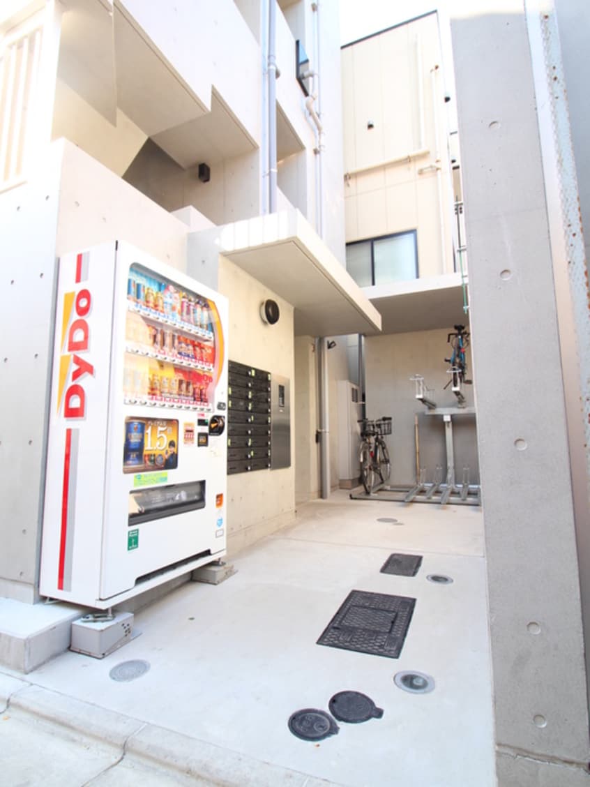 エントランス部分 レピュア王子本町