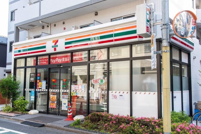 セブンイレブン(コンビニ)まで10m コンパルティア東長崎