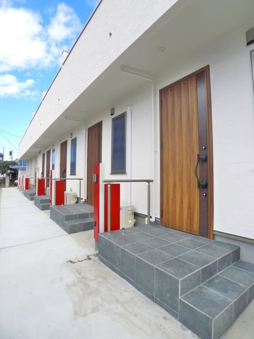 エントランス部分 漆喰の家　高砂