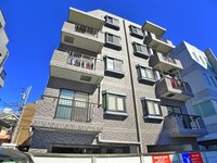 Maison do Leo