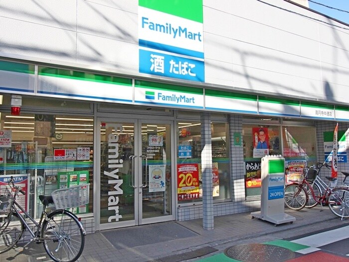 ファミリーマート 高円寺中通店(コンビニ)まで291m エクセレンス・コダマ