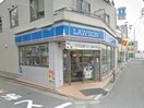 ローソン東北沢駅前店(コンビニ)まで146m プチ・カルティエⅡ