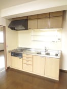 キッチン フトウ自動車ビル