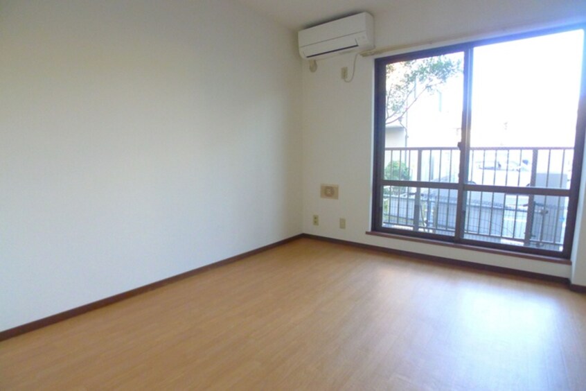 居室 イーストヒルズ