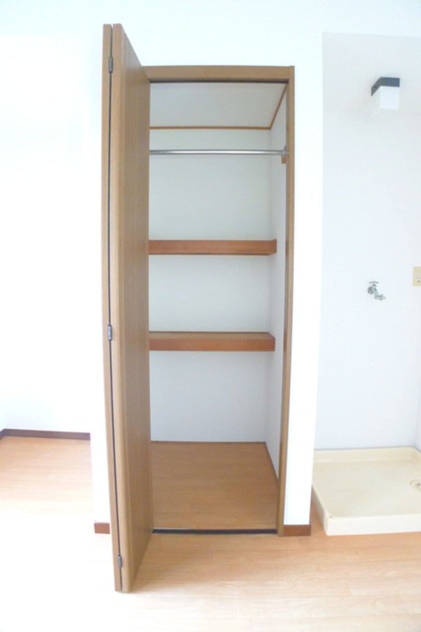 収納 イーストヒルズ