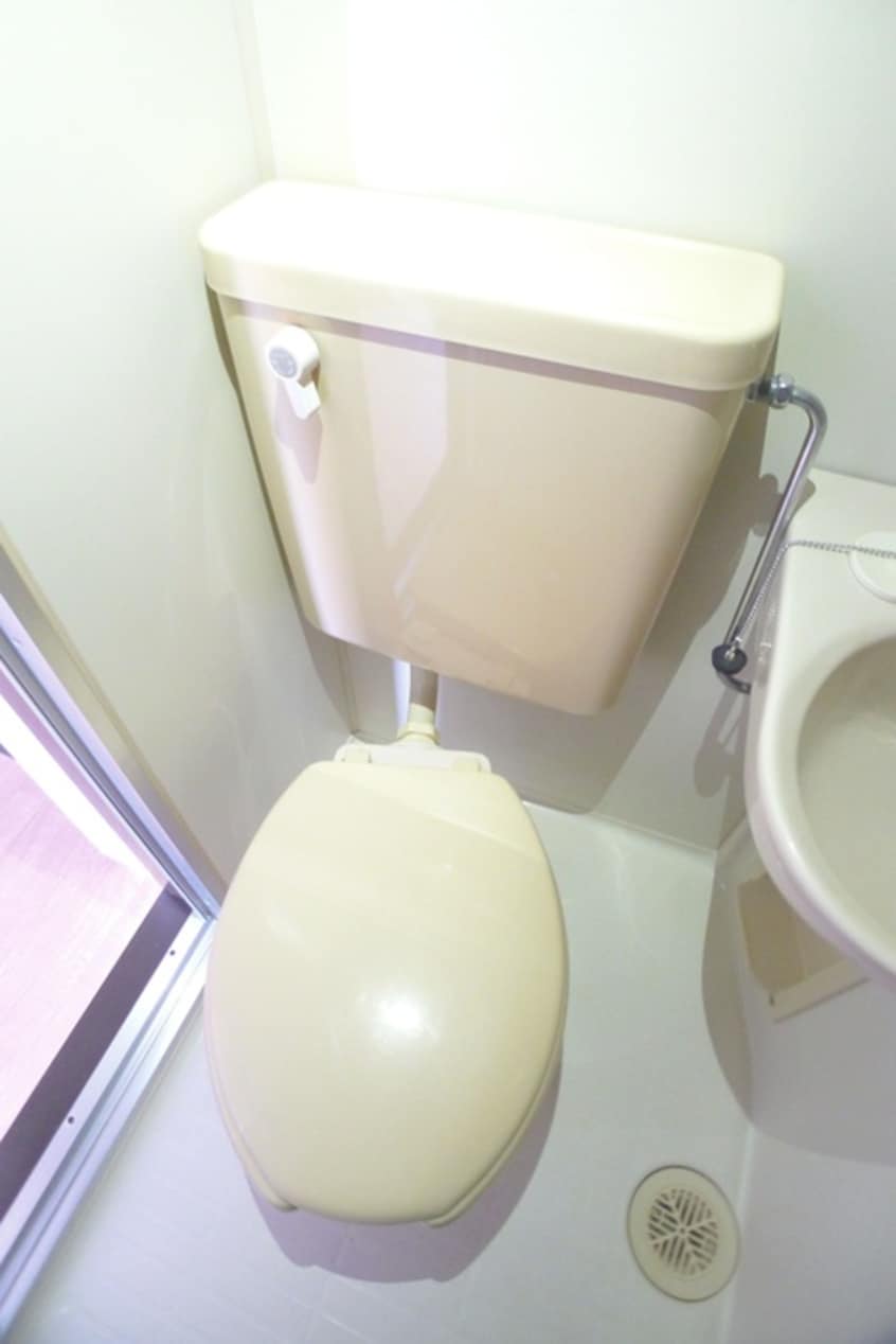 トイレ イーストヒルズ