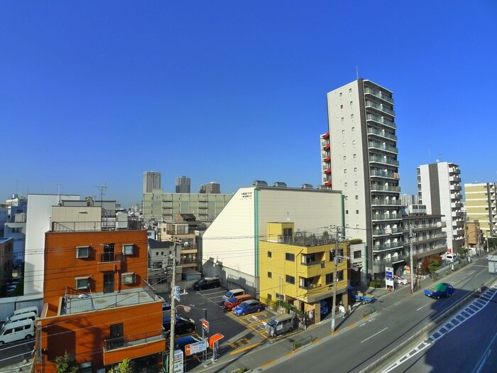 室内からの展望 TS　５ｔｈ　Ｂｕｉｌｄｉｎｇ