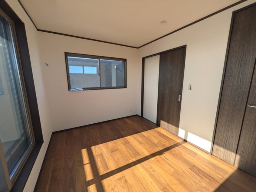 居室 高坂２丁目戸建