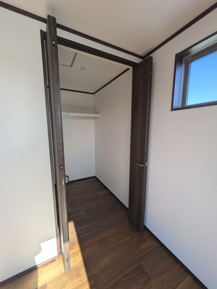 収納 高坂２丁目戸建