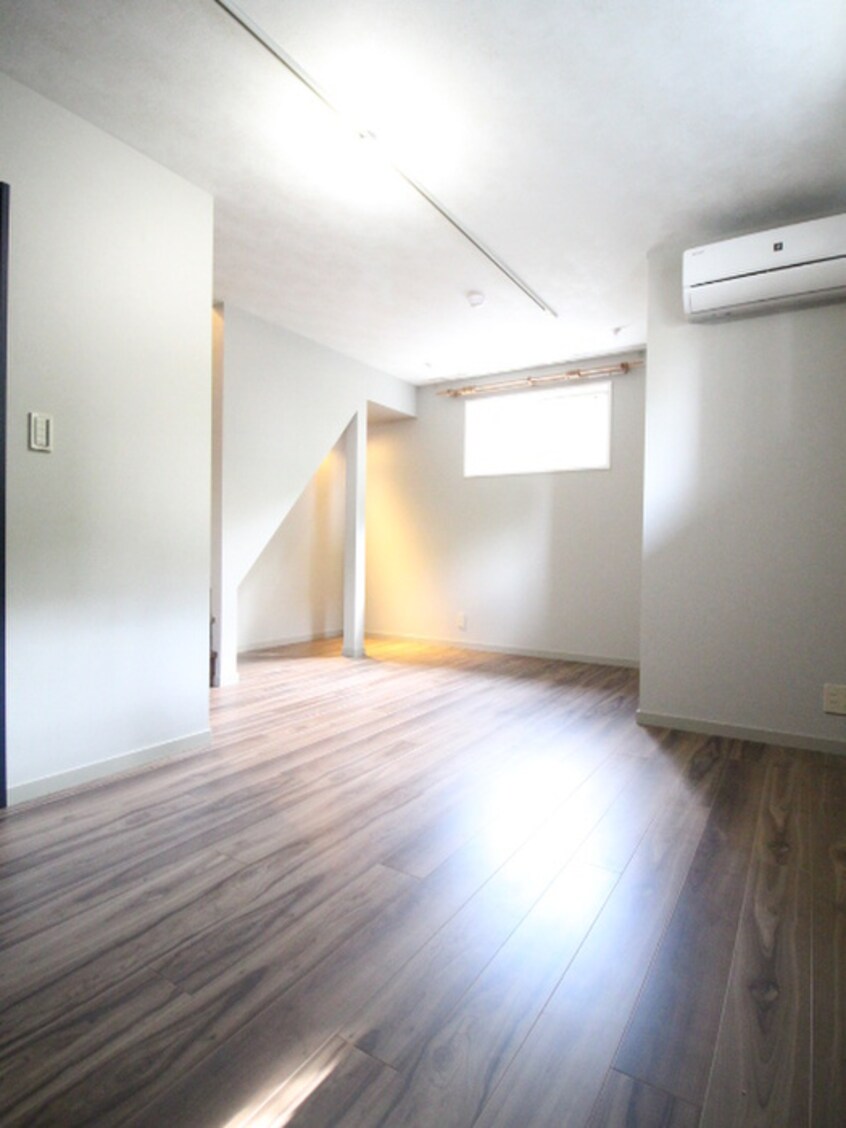 居室 グエル・サカエ赤堤