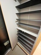 靴箱 アイ・レジデンス