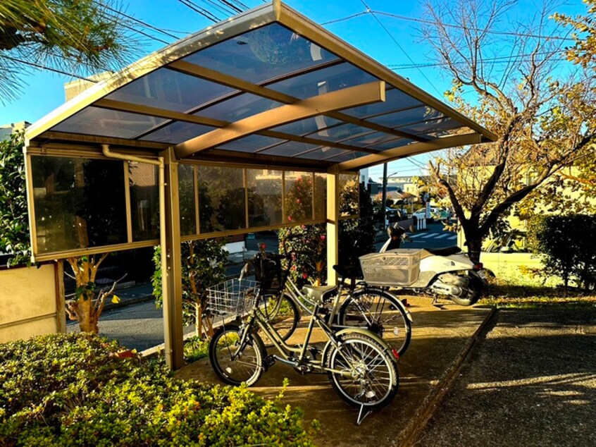 駐輪場 サンホワイトＦ２０４