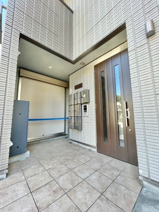 エントランス部分 N&M目白通り