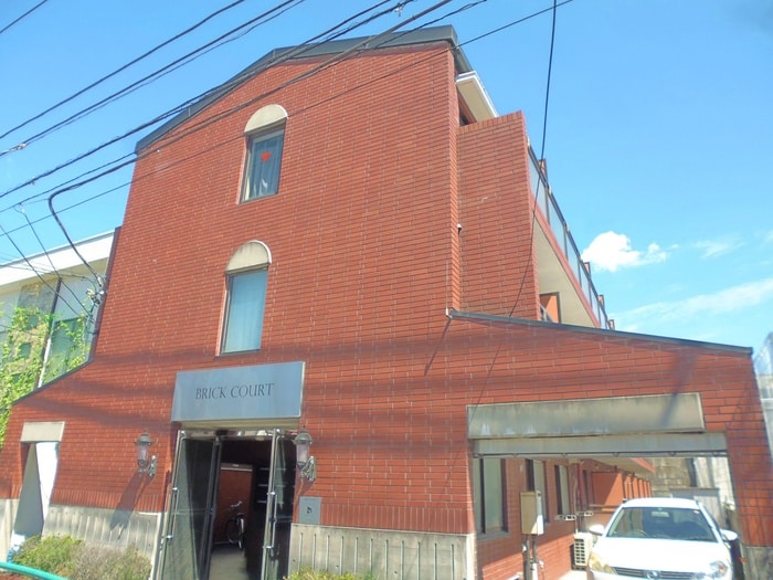 外観写真 BRICK COURT