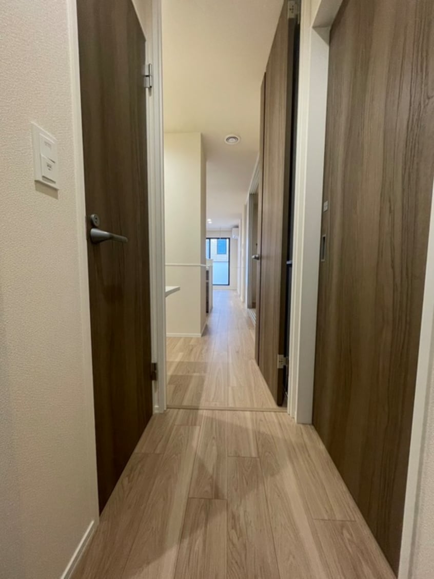 廊下 フロントスクエア越谷