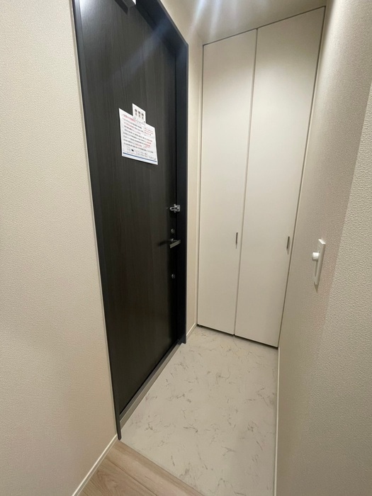 玄関 フロントスクエア越谷