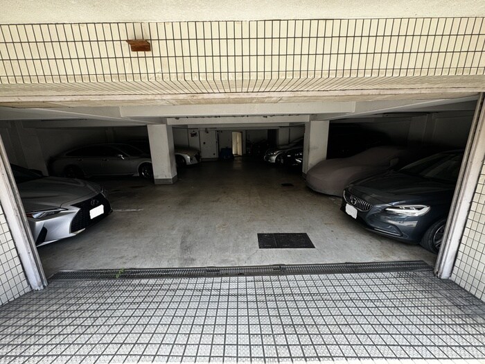 駐車場 目黒ケ－ツ－マンション