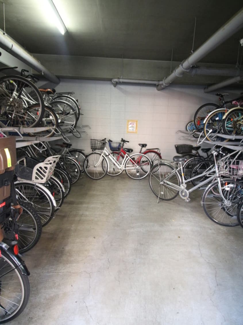 駐輪場 コーポレート相模原三丁目