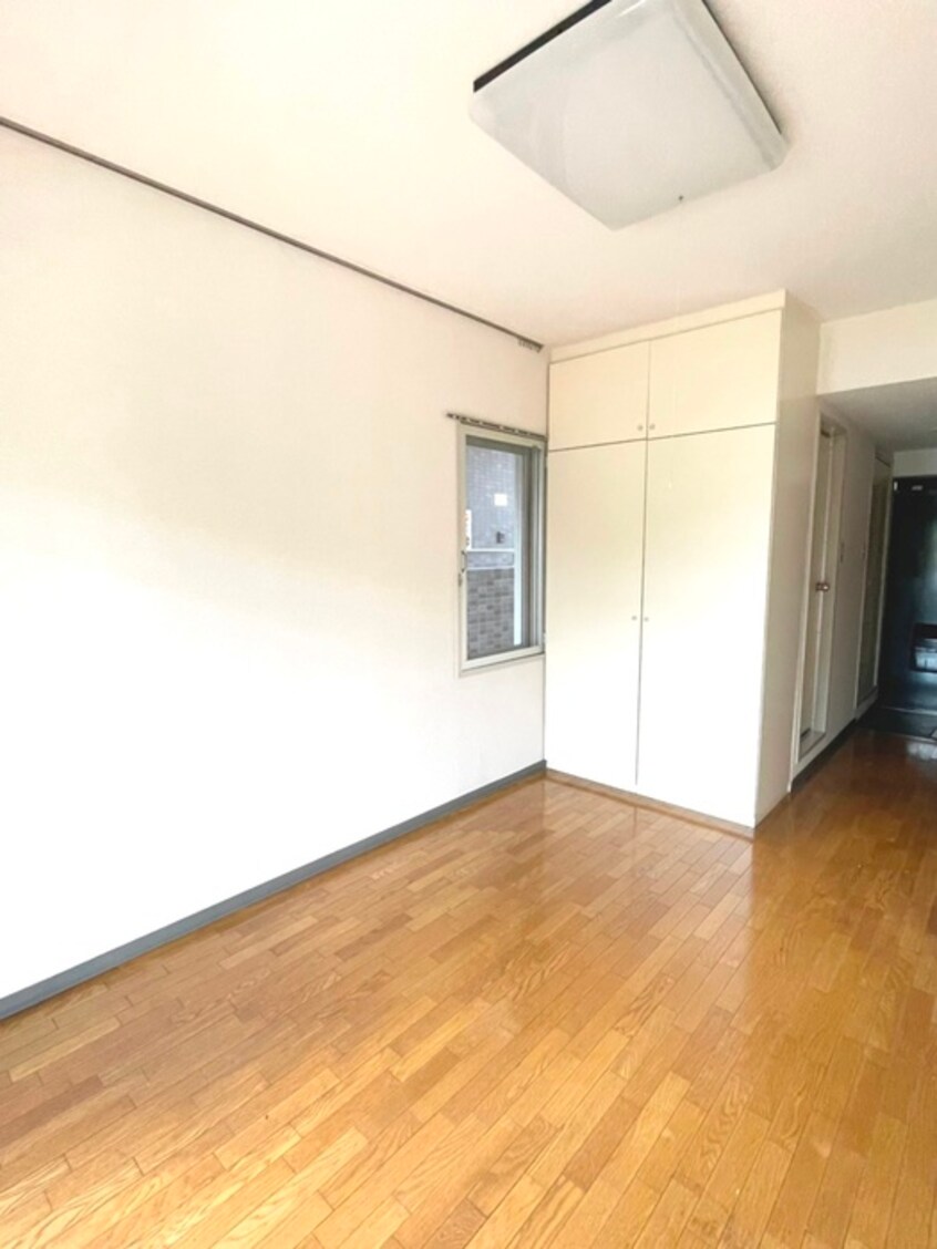 居室 ヴィラ・エムロ－ド