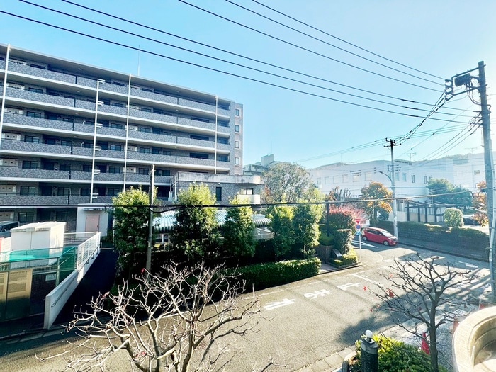 室内からの展望 Ｔｓ ｇａｒｄｅｎ稲城