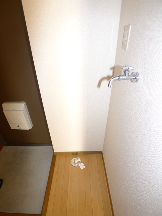 洗濯機置場 カ・ピエ花園