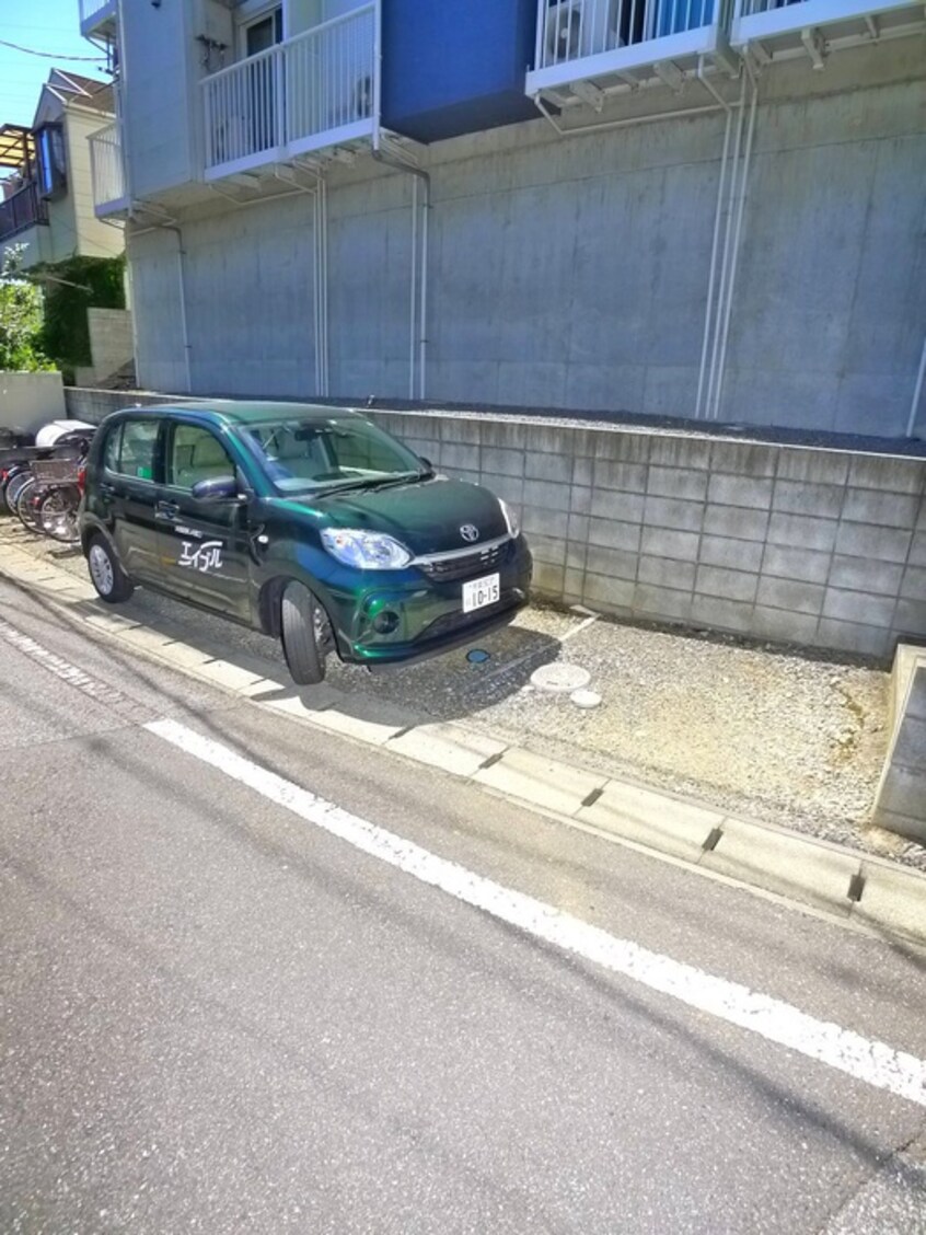 駐車場 ロイヤルコート