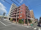 ﾗｲｵﾝｽﾞﾏﾝｼｮﾝ神奈川新町（201）の外観