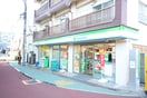 ファミリーマート 東中野五丁目店(コンビニ)まで244m コーポ橘(304)