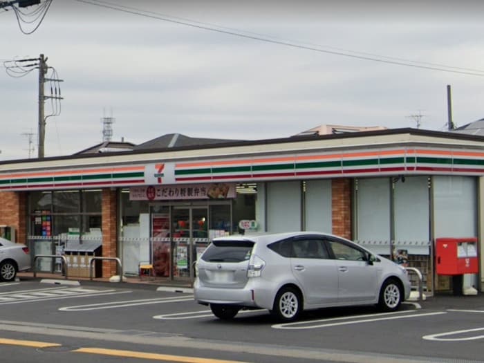 セブンイレブン(コンビニ)まで220m ア－バンライフＡ棟