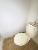 トイレ ドミールコート